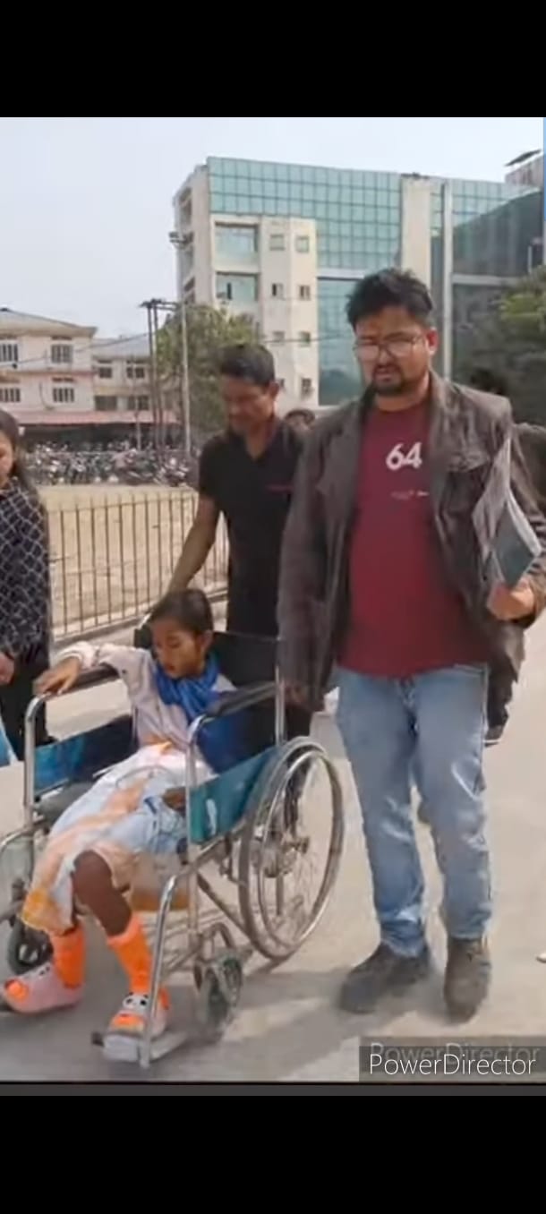 ১১ বছৰীয়া ছোৱালী